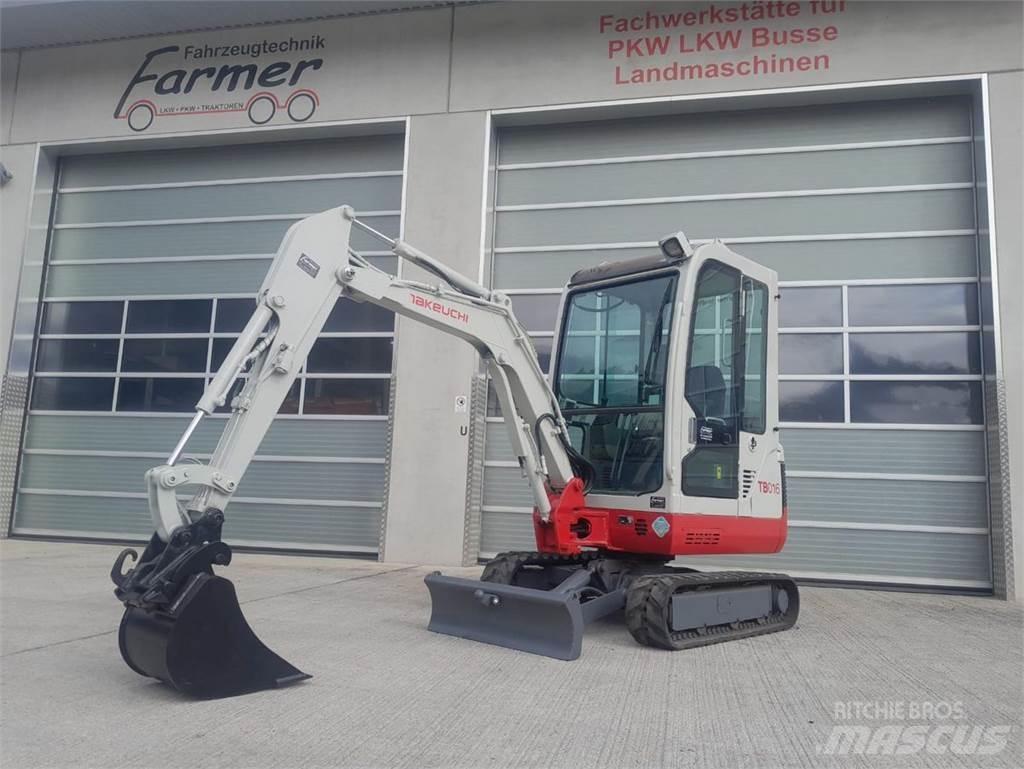 Takeuchi TB016 小型挖掘机