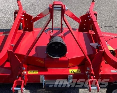 Tehnos MTL 210 牧场割草机和切顶器