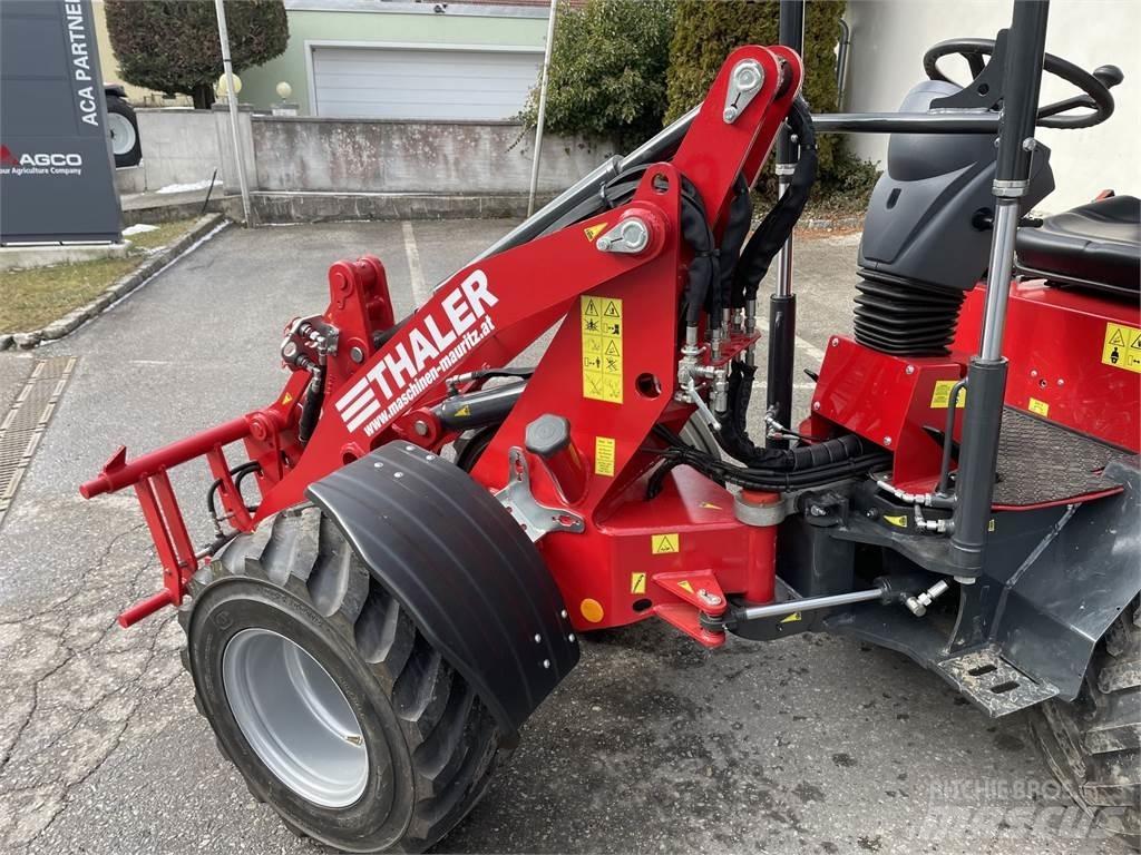 Thaler 2230 S 前装载和挖掘机