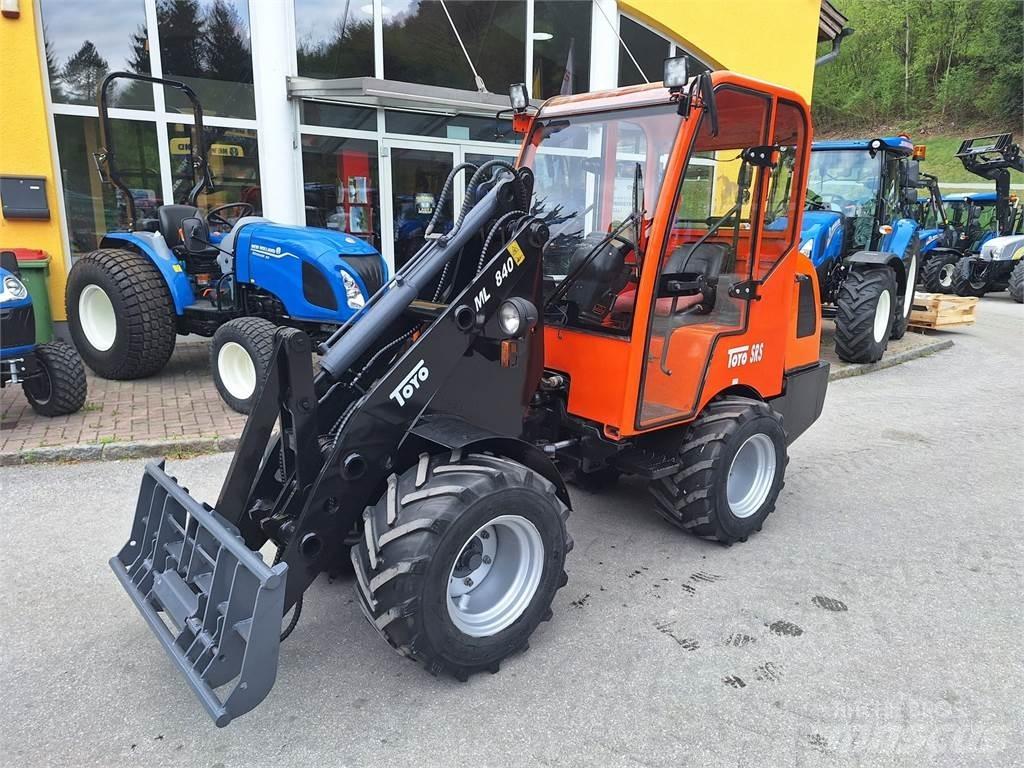 Toyo 840 前装载和挖掘机