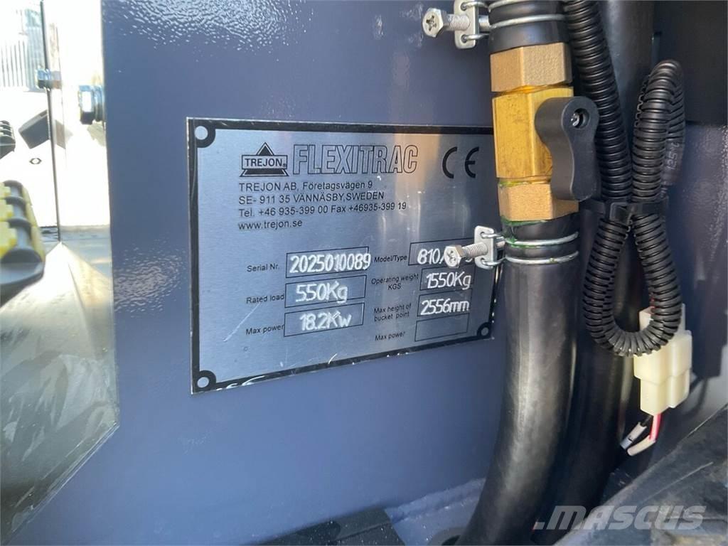 Trejon 1126 CAB 前装载和挖掘机