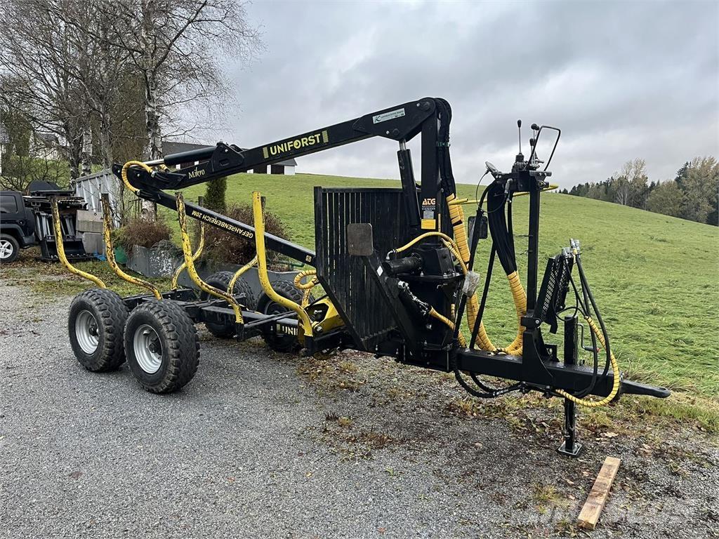  Uniforst Micro 52 林业拖车