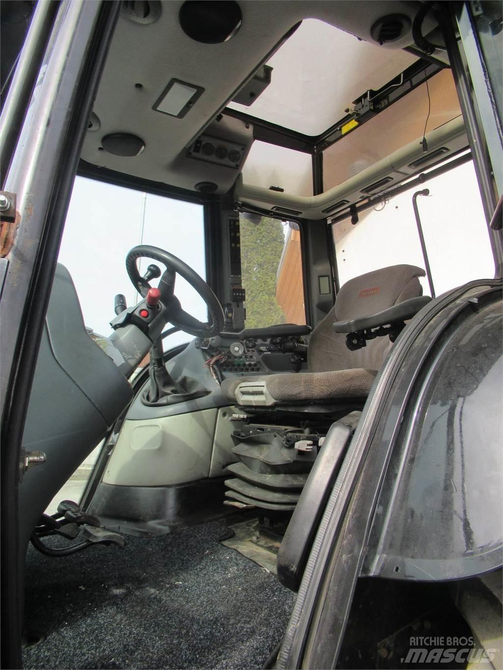 Valtra XM 130 拖拉机/农用车