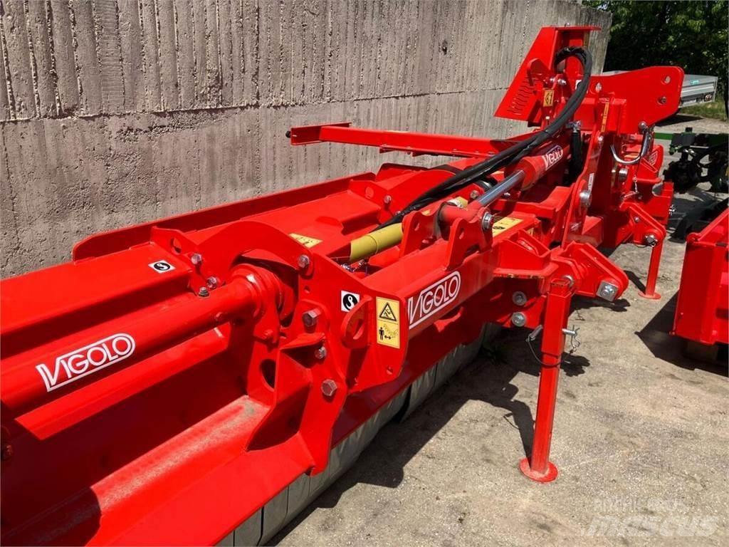  VIGOLO TST-V - 25 500 牧场割草机和切顶器
