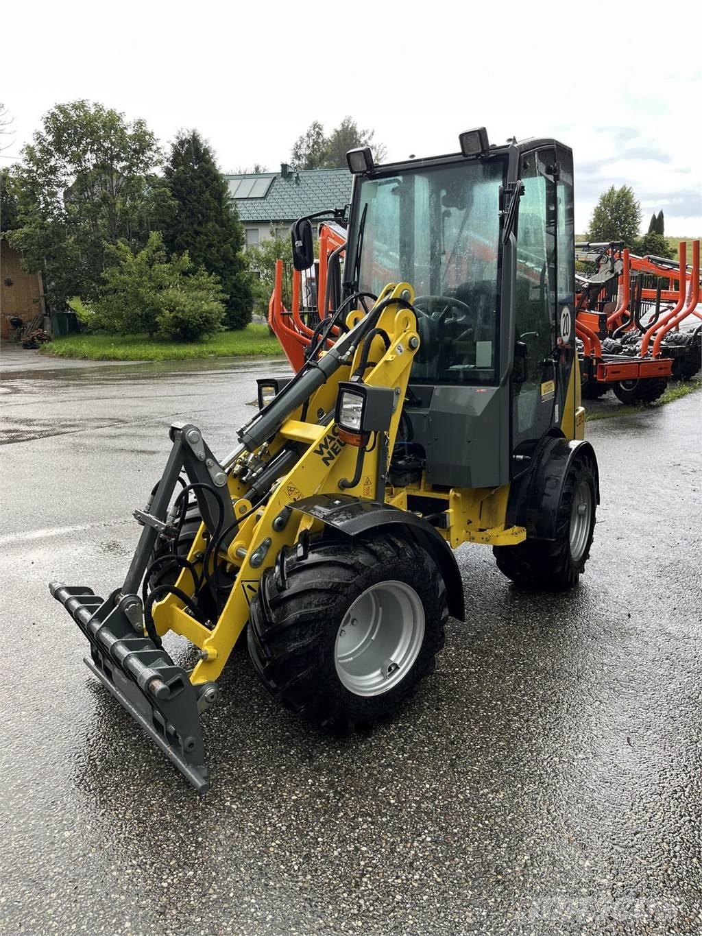 Wacker Neuson WL 20 前装载和挖掘机