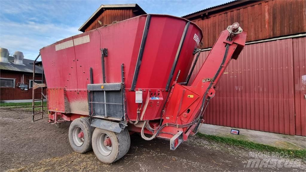 JF VM 22-2 青饲料搬运车
