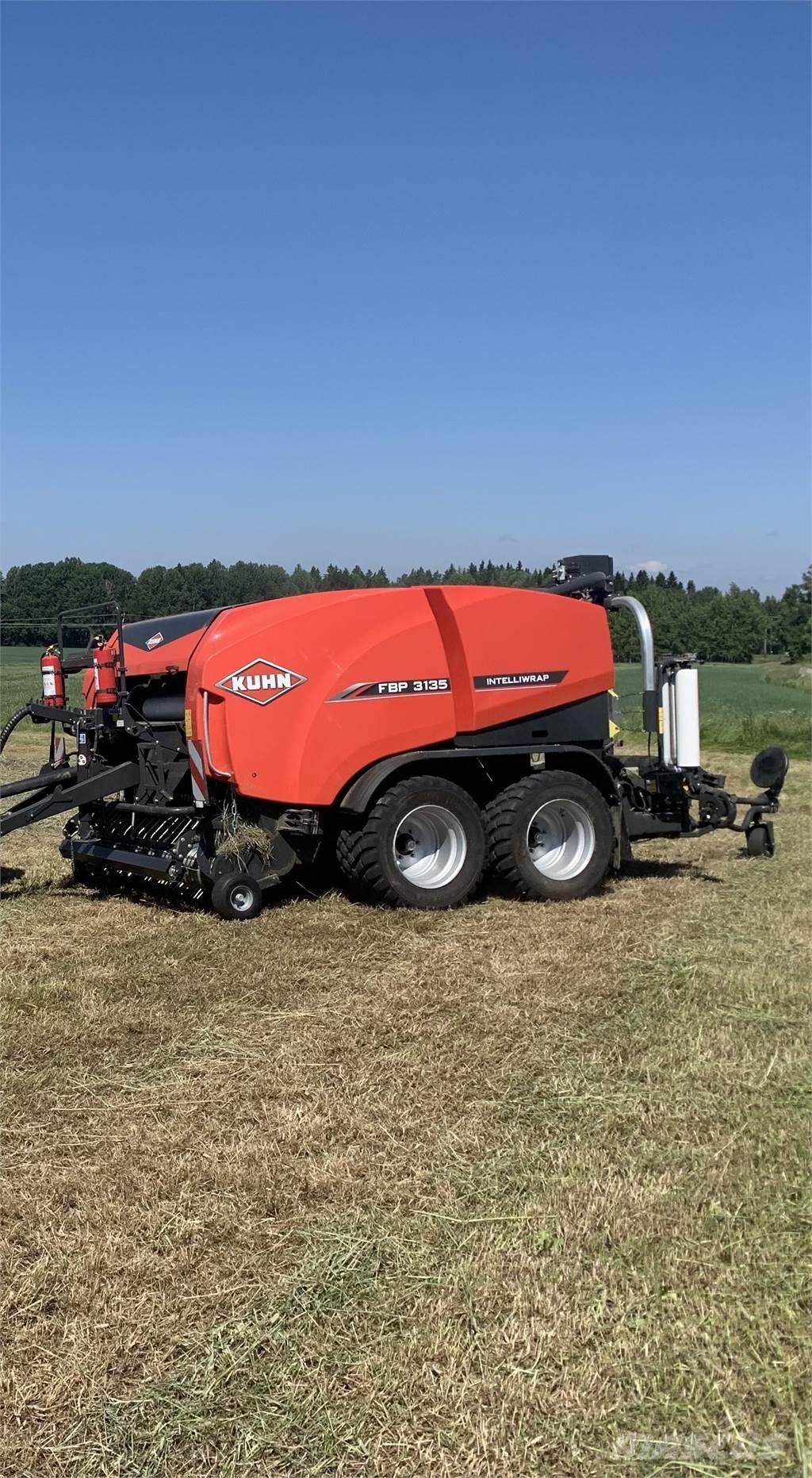 Kuhn FB 3135 圆捆打捆机