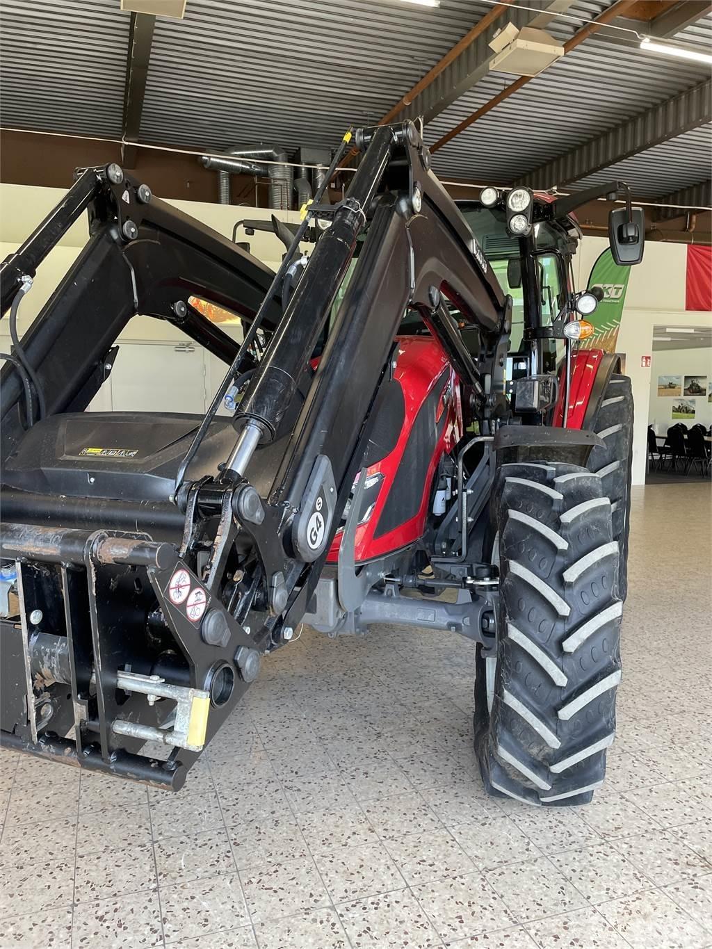 Valtra 135LH 拖拉机/农用车