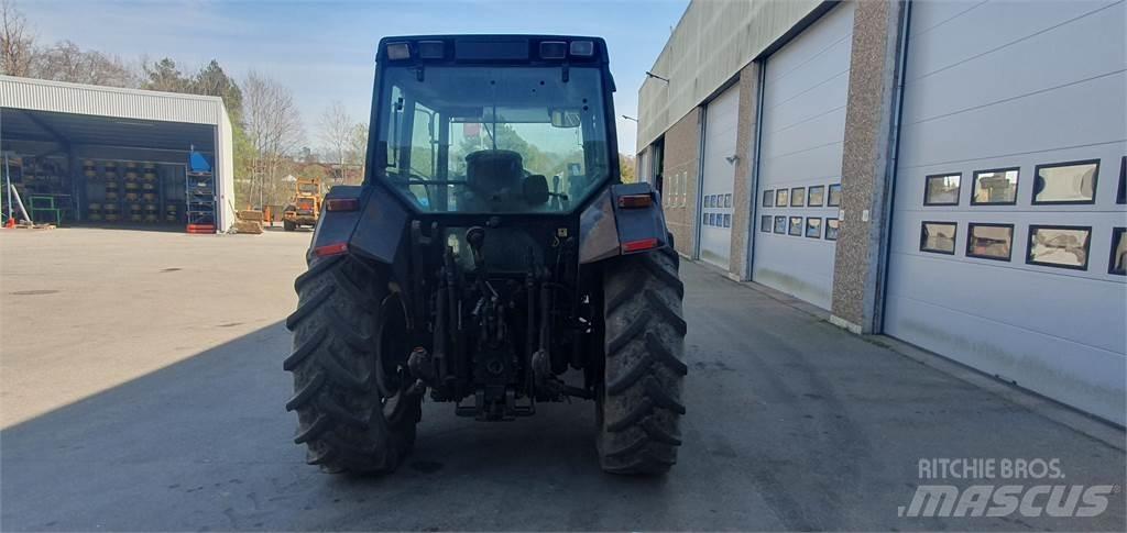 Valtra 6200 拖拉机/农用车