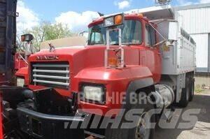 Mack RD688S 推雪机