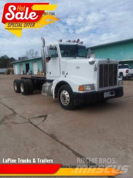 Peterbilt 377 平板车