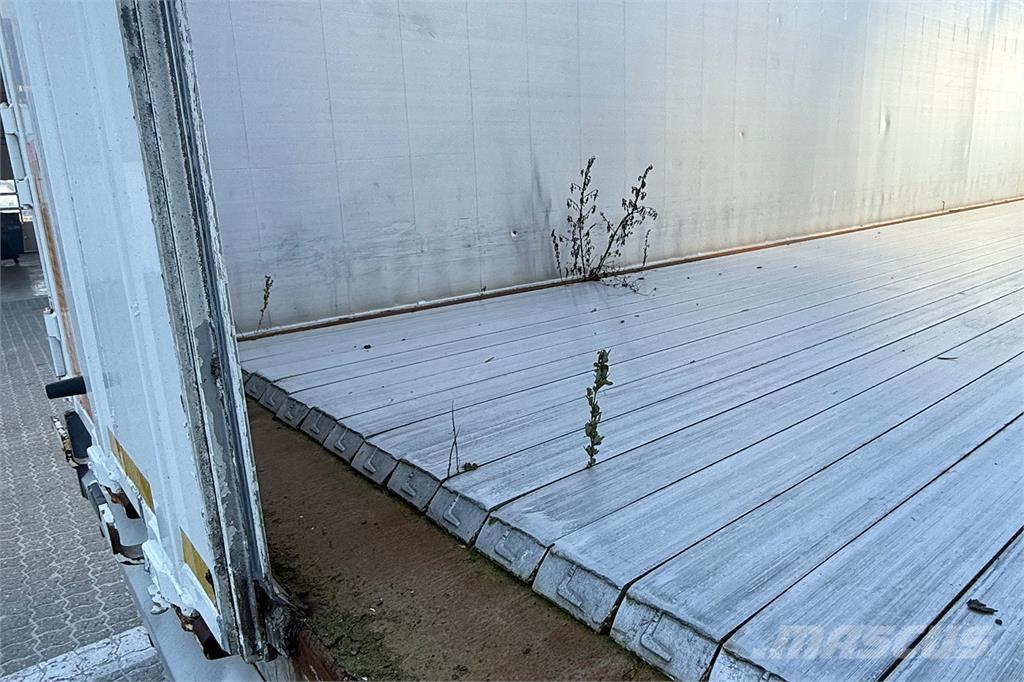 Legras 93 m³ 自装卸半拖车