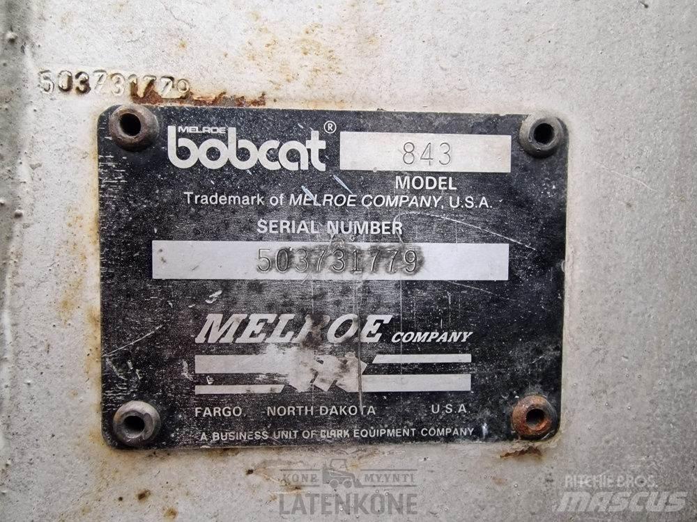 Bobcat 843 滑移装载机