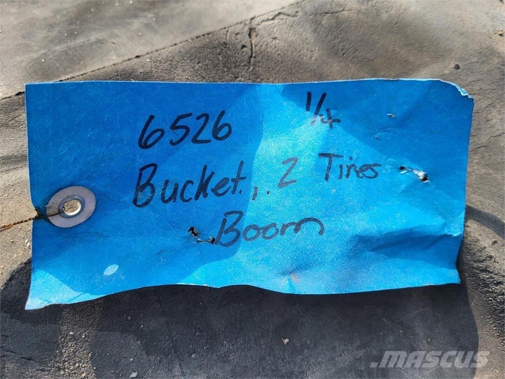 Bridgestone VREV 轮胎、车轮、轮圈