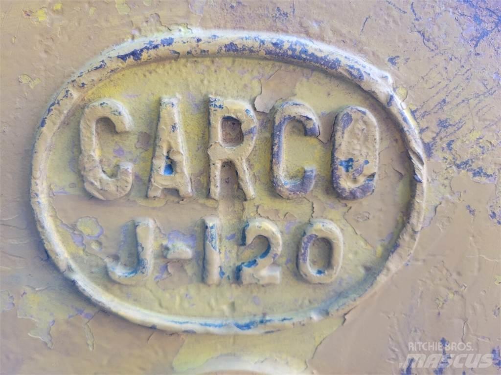 Carco J-120 桅杆