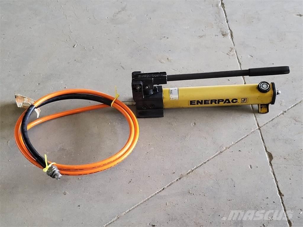  ENERPAC 水泵