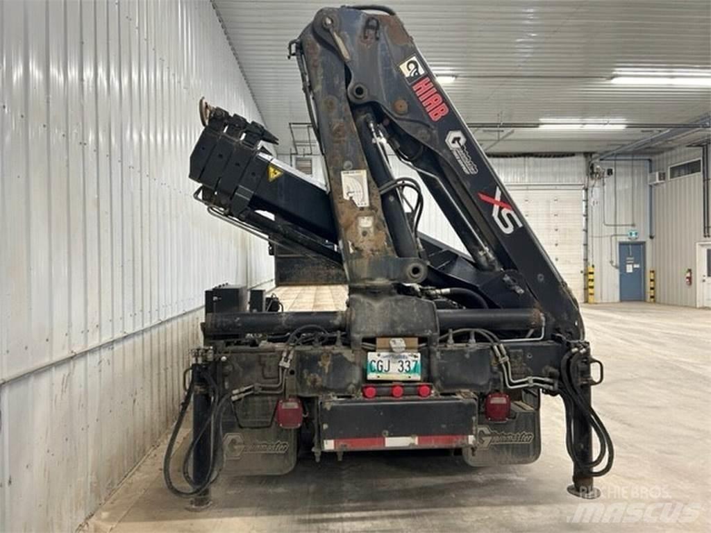 International 4900 全地形车