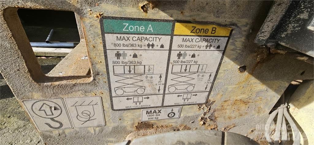 JLG 2630ES 剪叉式升降机