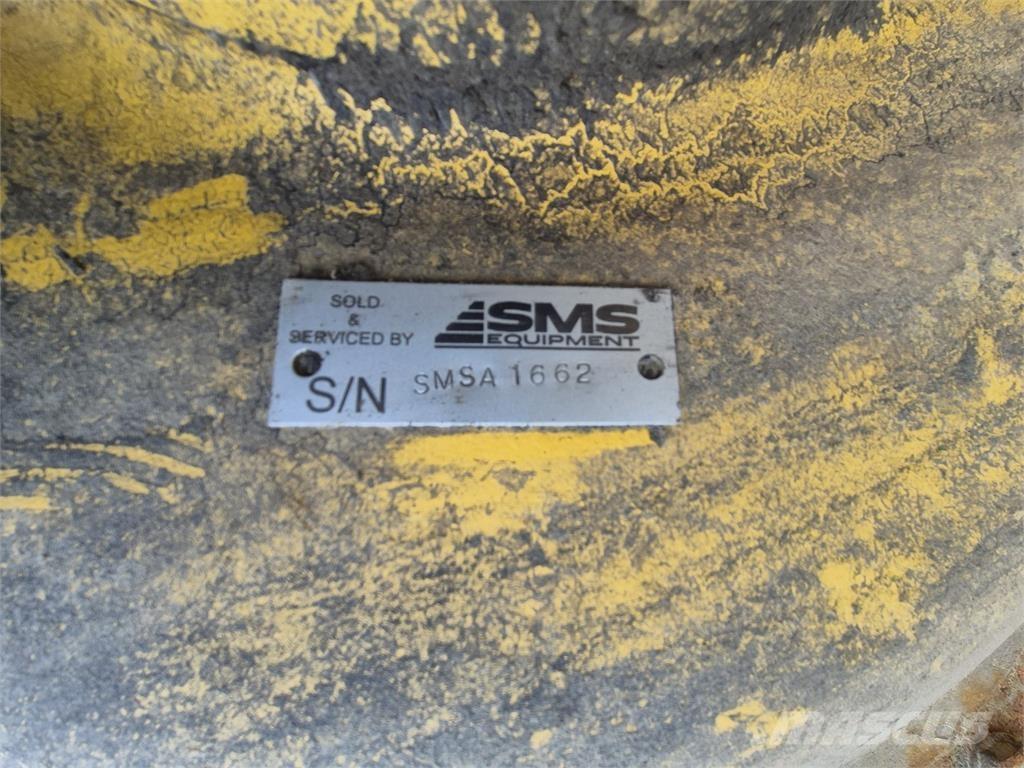 Komatsu  铰接式自卸车