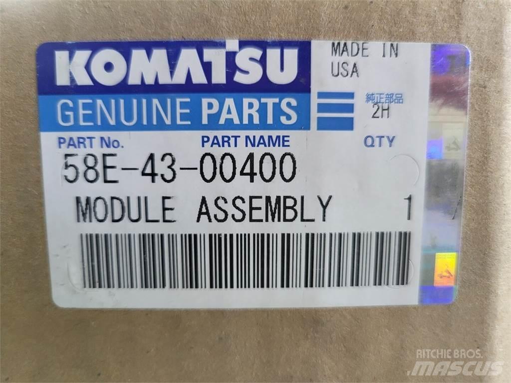 Komatsu 58E-43-00400 铰接式自卸车