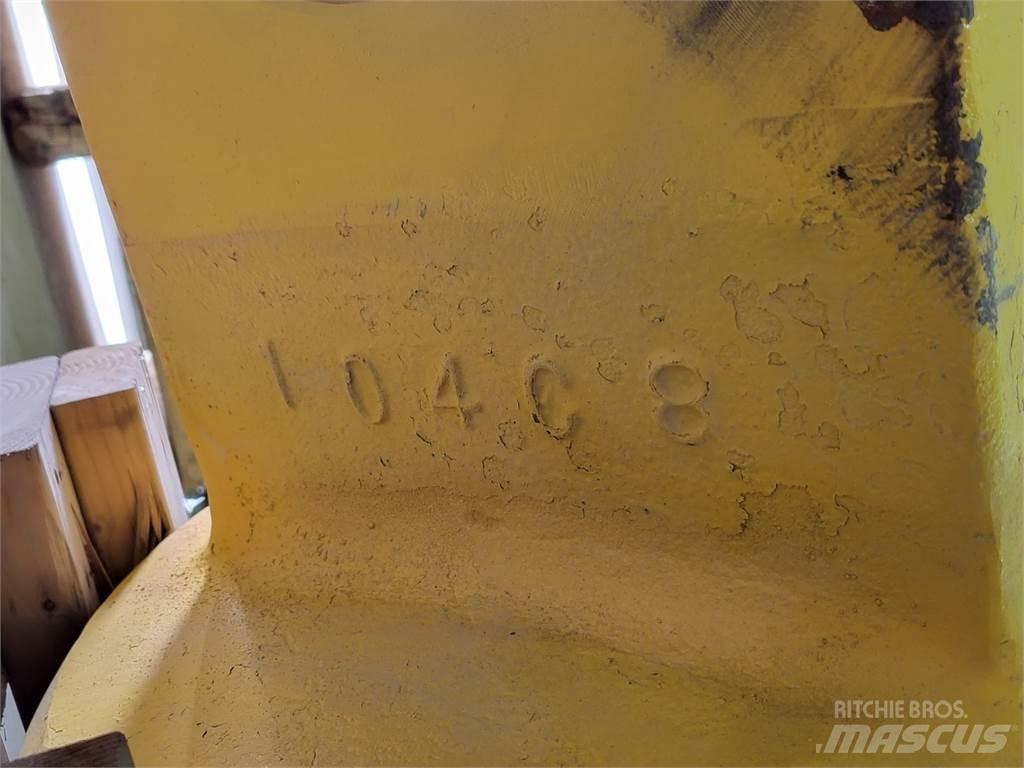 Komatsu EH9423 铰接式自卸车