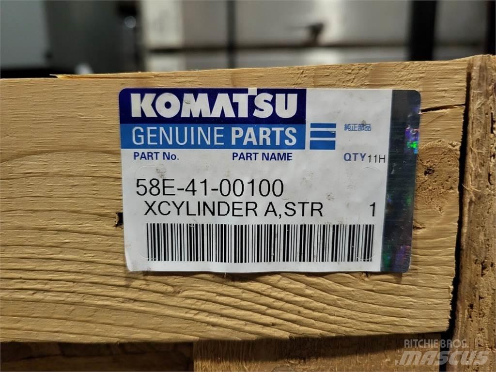 Komatsu EL7952 铰接式自卸车