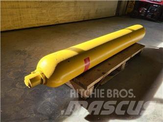 Komatsu PC2733 铰接式自卸车