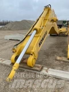 Komatsu PC800 轮式挖掘机
