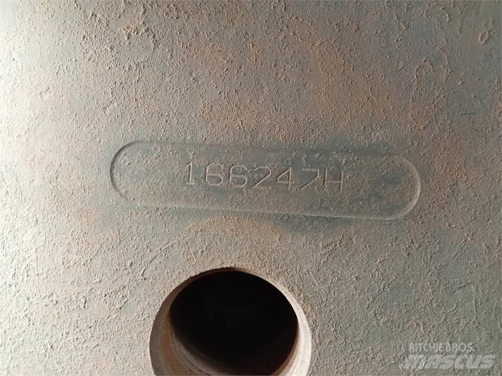 Komatsu PZKV166247 其他组件