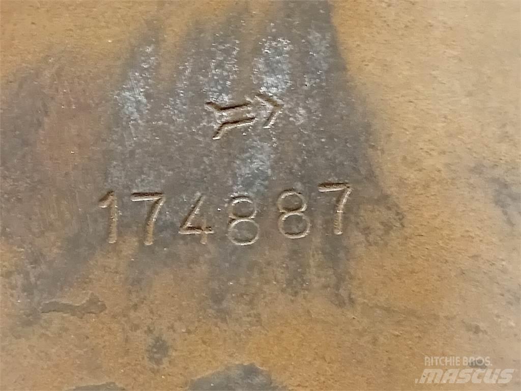Komatsu PZKV174887 其他组件