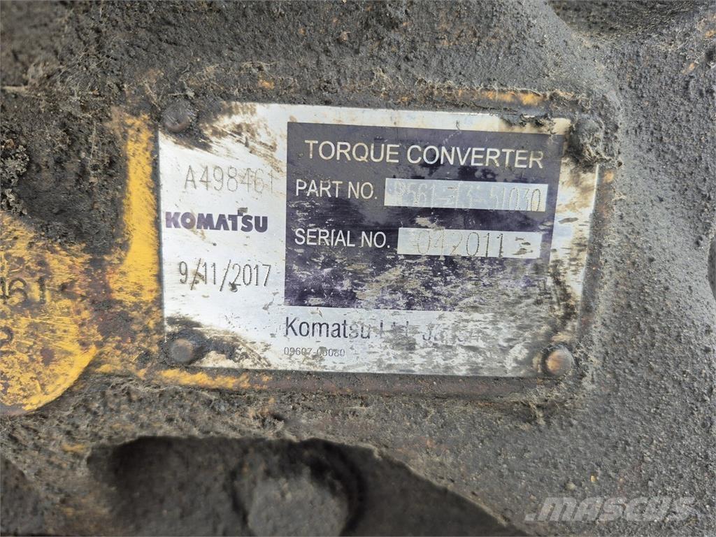 Komatsu R561-13-51030 铰接式自卸车