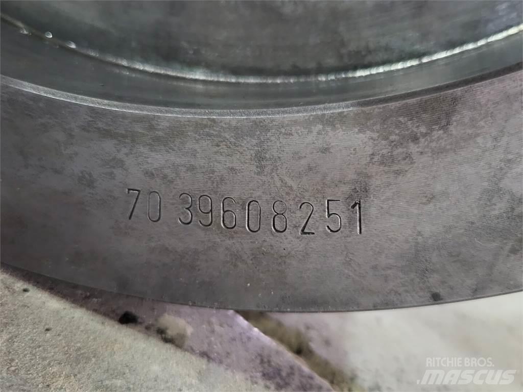 Metso HP300 破碎机
