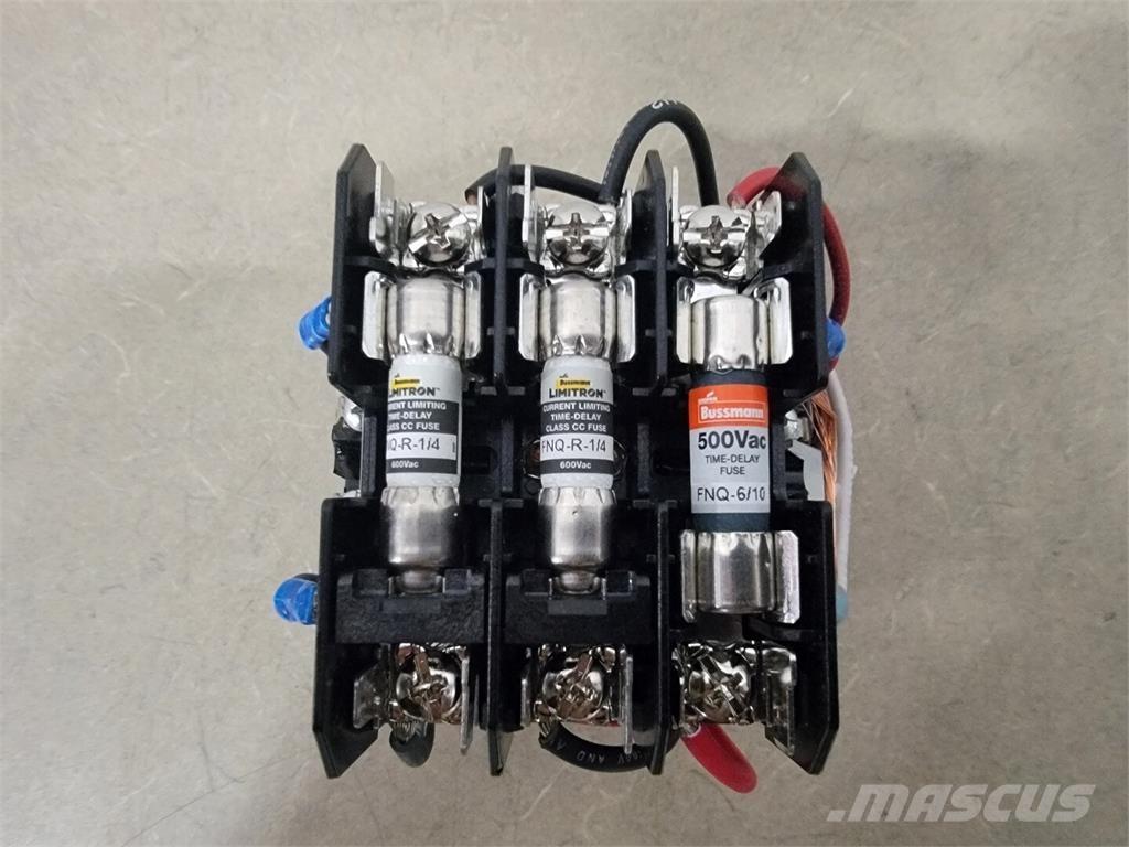  SQUARE D LA9TFD32X 建筑机械-其他