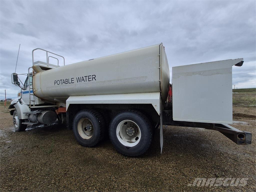 Sterling L9500 全地形车