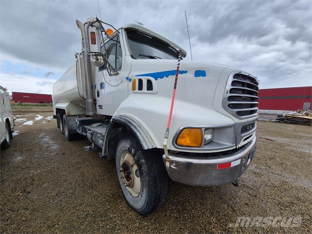 Sterling L9500 全地形车