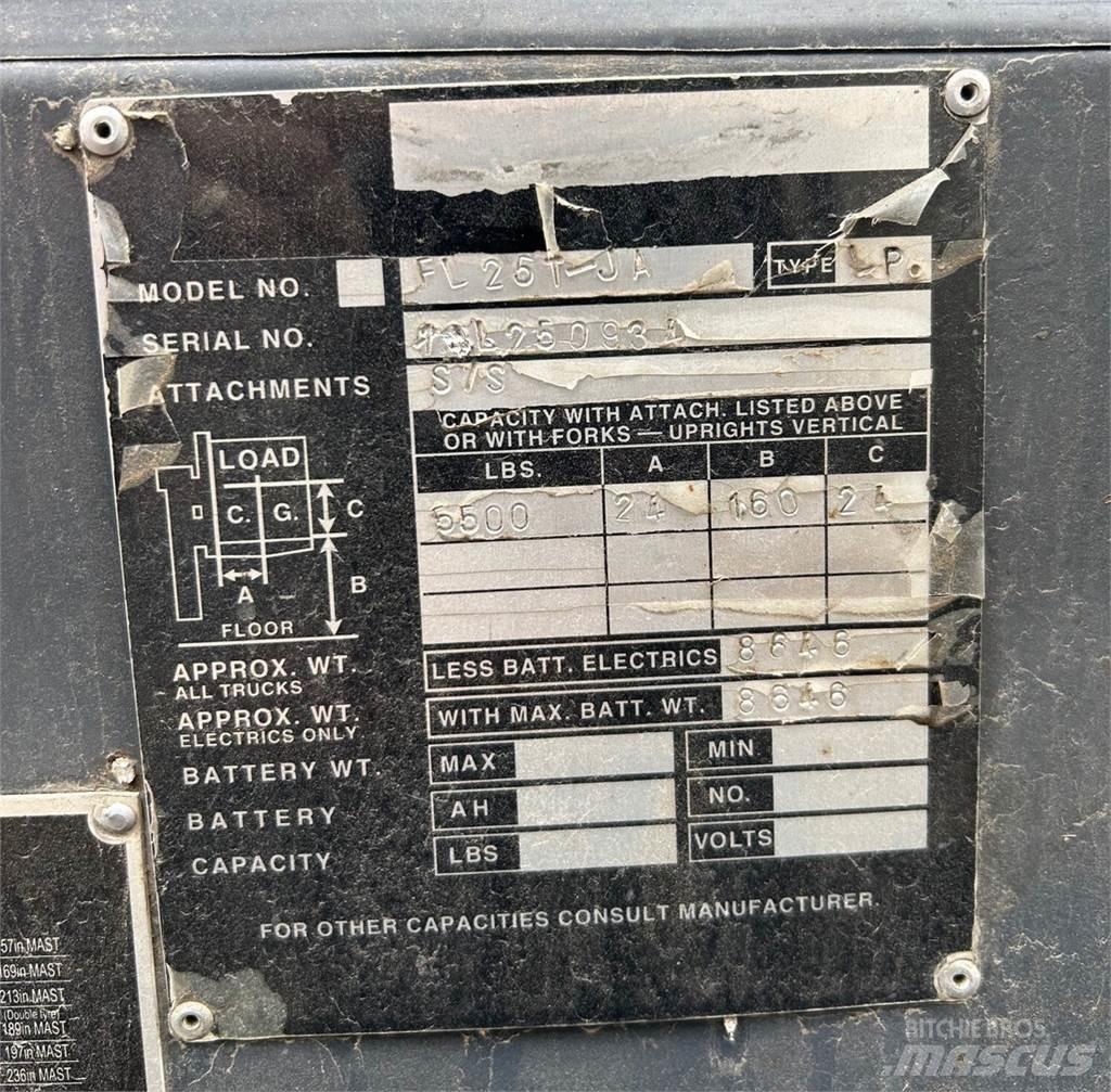UN Forklift FL25T-JA 建筑机械-其他