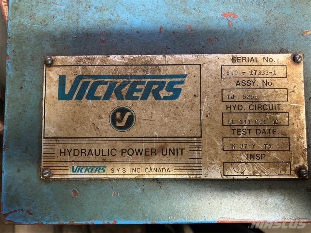 Vickers  水泵
