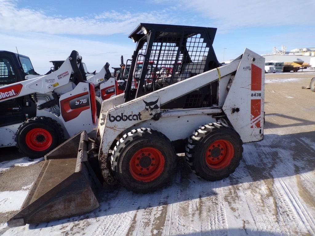Bobcat 843B 滑移装载机