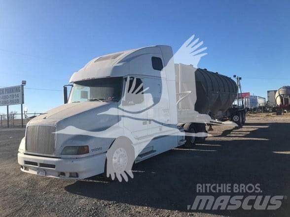 Fruehauf  油罐半挂车