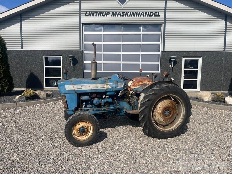 Ford 3000 拖拉机/农用车