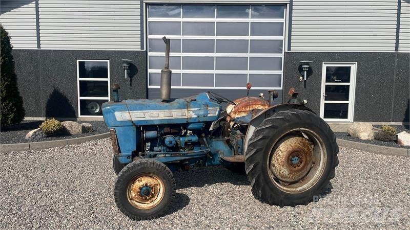 Ford 3000 拖拉机/农用车