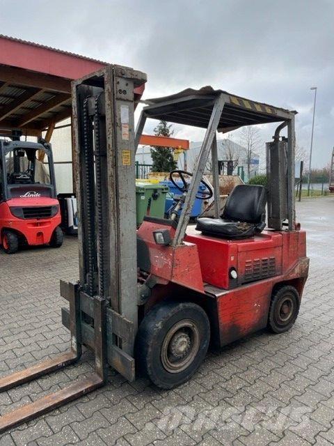 O&K V 20 柴油叉车