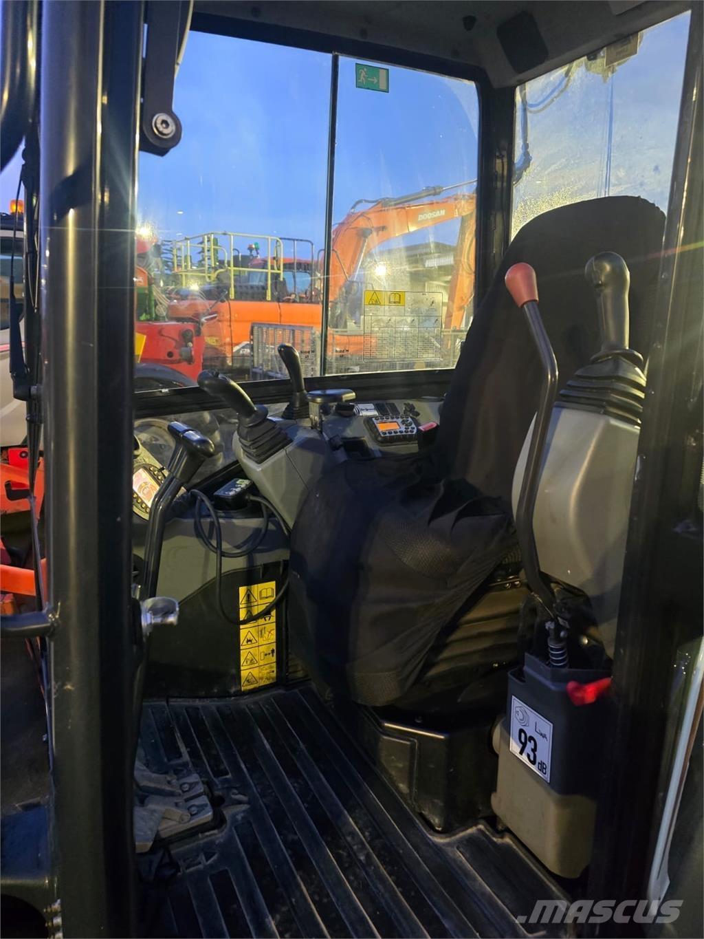 Bobcat E27 Bobcat 履带挖掘机