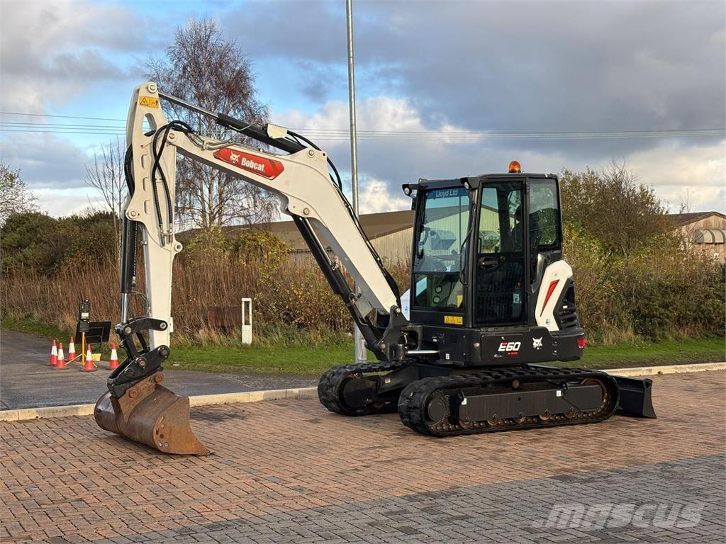 Bobcat E60 履带挖掘机