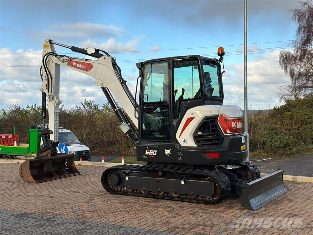 Bobcat E60 履带挖掘机