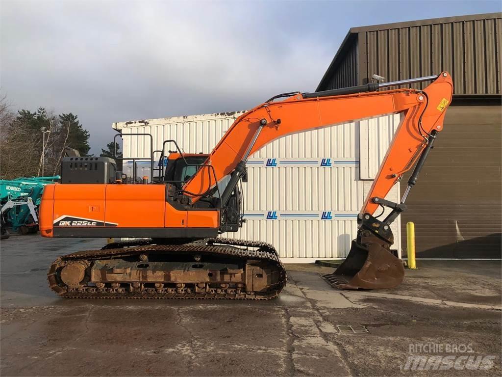 Develon Dx225lc-7 履带挖掘机