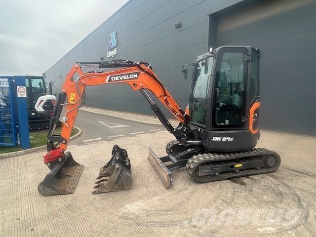 Develon Dx27z-7 履带挖掘机