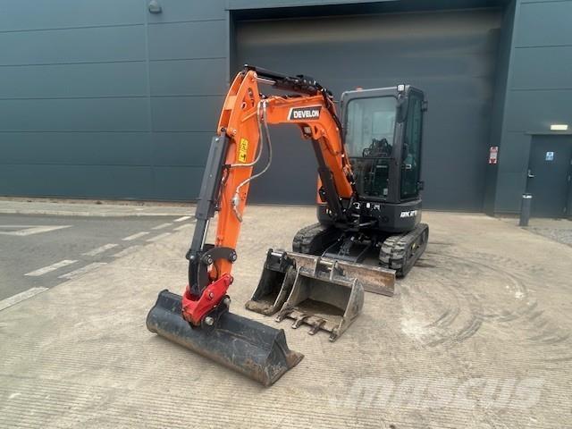 Develon Dx27z-7 履带挖掘机