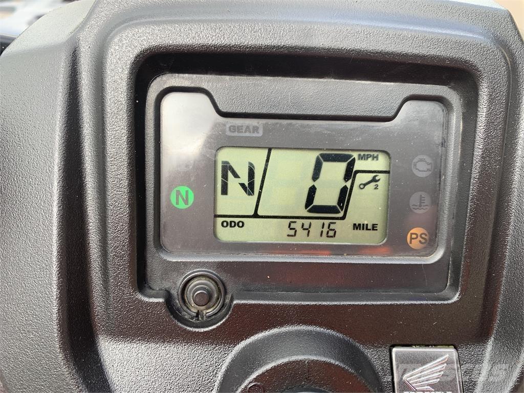 Honda TRX 420 FM2 沙滩车