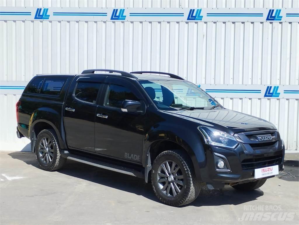Isuzu Blade 皮卡车